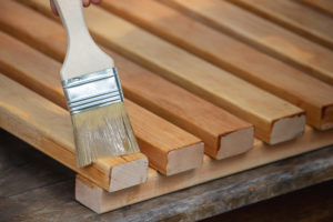 painting wooden furniture with varnish